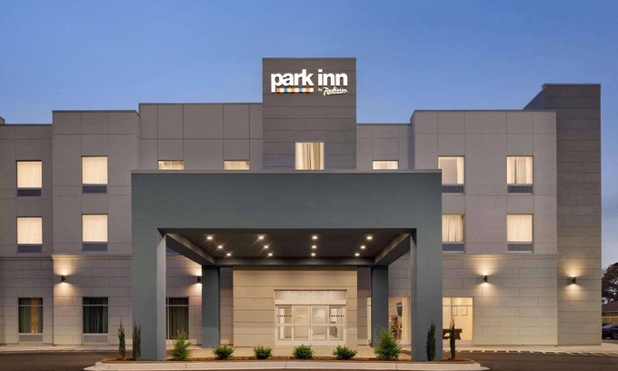Florence Hotel | Park Inn by Radisson Florence, SC