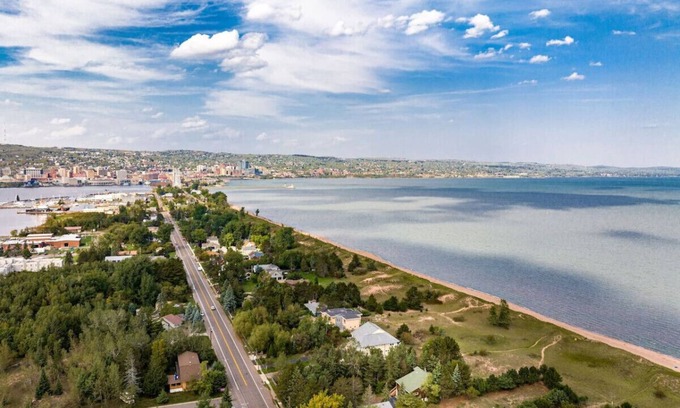 Park Point House | Park Point Beach House on Lake Superior, near shops