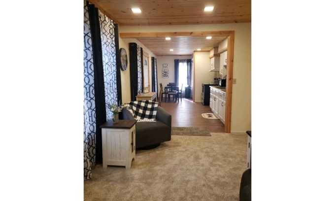 Casey House | Park View Place 4 Blocks From the World's Biggest