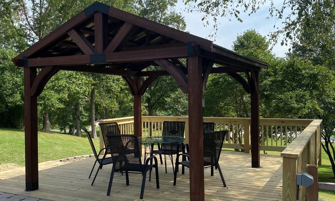 Patricksburg House | Parkview Family Suite at Cataract Falls