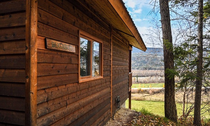 Parson Cabin | Parson Cabins #3 - Bugaboo