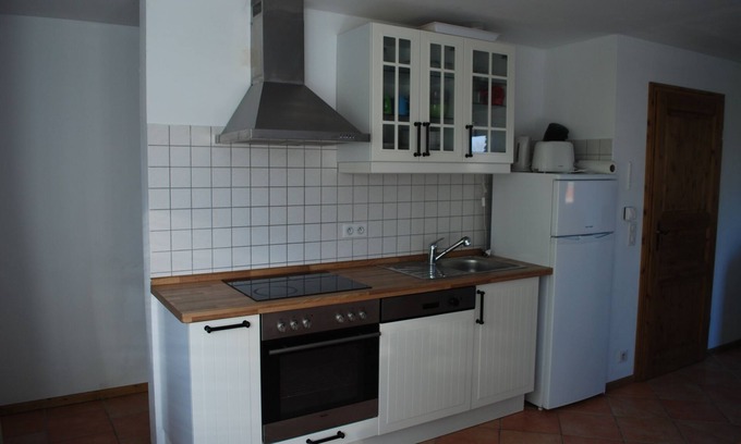 Moresnet-Chapelle Apartment | Part of an old manor with a large swimming pond at the border triangle B, NL, D