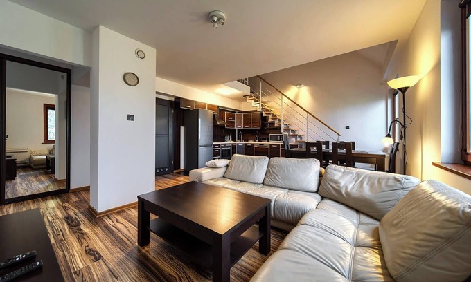 Krzyki Apartment | Partynice State Two-Level Apartment