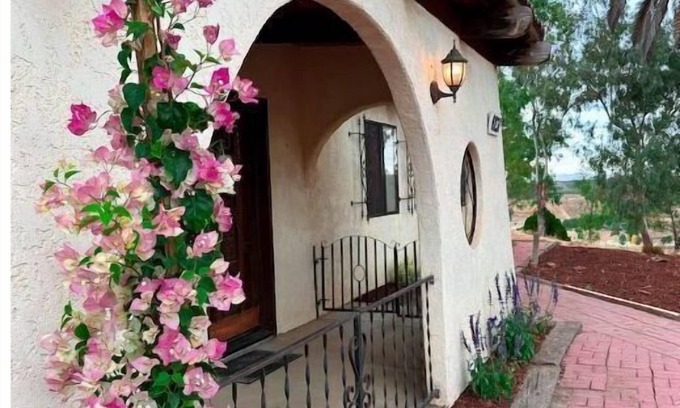 San Miguel Other | Paso Robles unique 10 acre farm, 360 degree vineyard views, close to everything.