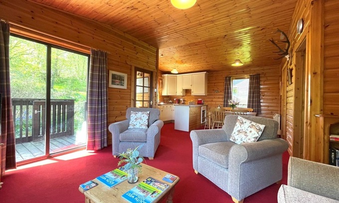 Sandyhills House | Pass the Keys | Beautiful Golf and Beach Lodge in Stunning Location