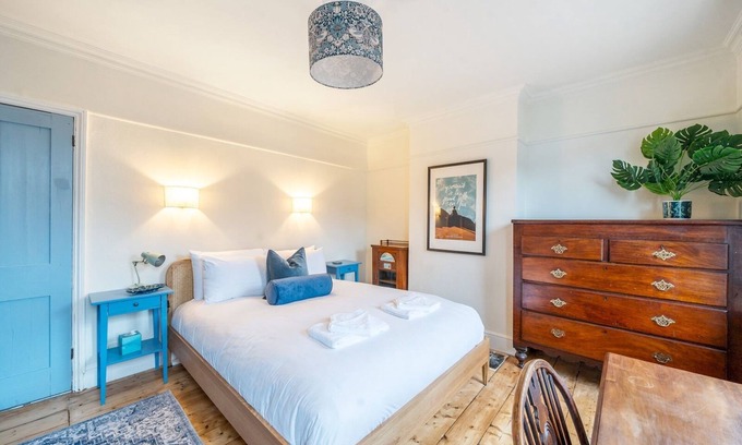 Oxford House | Pass the Keys | Charming 4BR Victorian Townhouse - Central Oxford