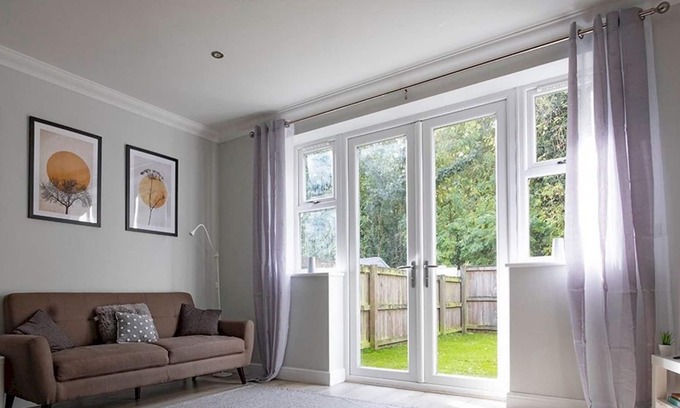 Scunthorpe House | Pass the Keys | Entire House sleeps 6 I Pass The Keys
