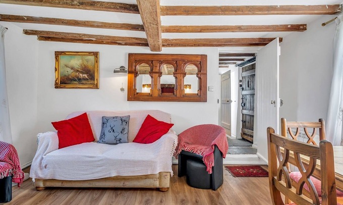 Stodmarsh House | Pass the Keys | Lovely Cottage just outside of Canterbury