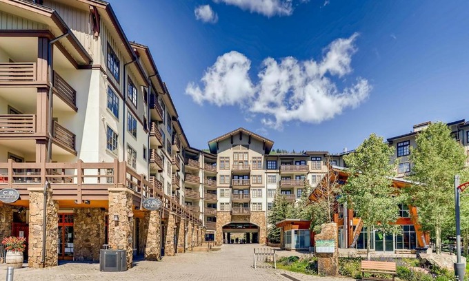 Copper Mountain Village Apartment | Passage Point 319 condo