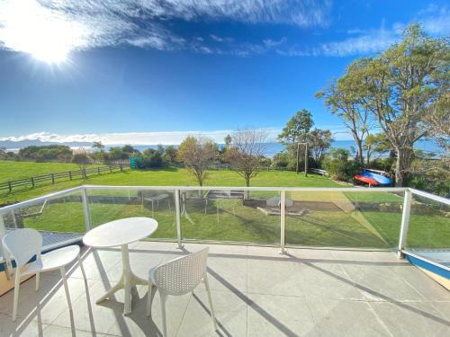 Patons Rock Villa | Paton's Beachfront Villa