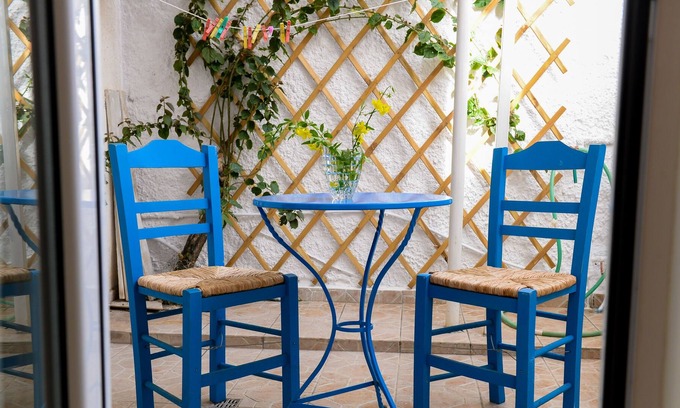 Patras Apartment | Patras Centre Apartment - Ground floor apartment with hall the amenities