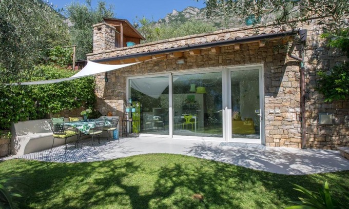Limone sul Garda Apartment | Patty's Lemonhouse