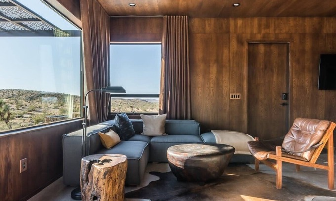 Yucca Valley House | Pause House PM by Homestead Modern · HotTub/View