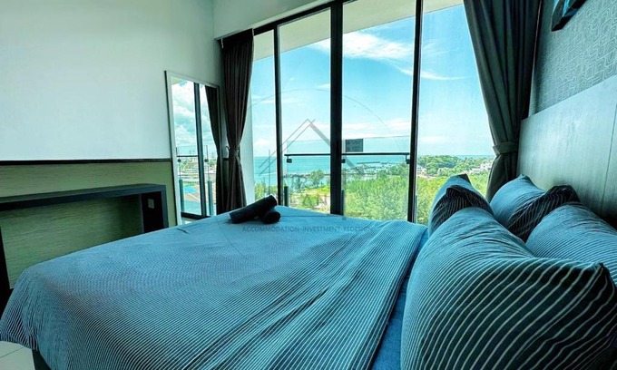 Kampung Bahasa Kapor Apartment | PD D’Wharf Seaview & Sunset Suite (Up to 6 Pax)