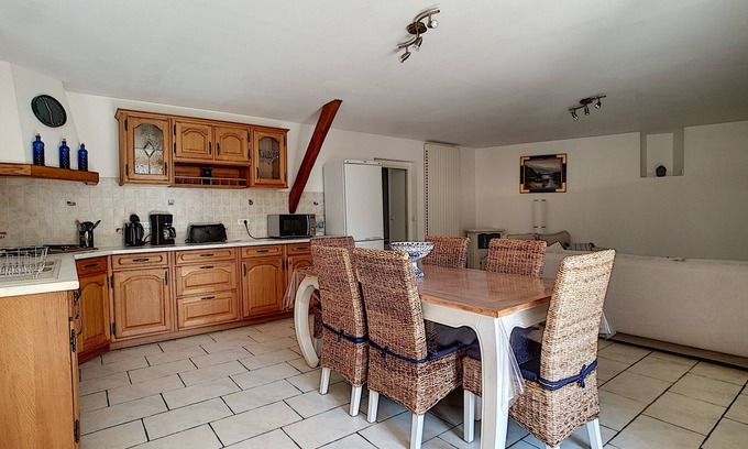 Saint-Aquilin-de-Pacy House | Peace and relaxation on the banks of the Eure