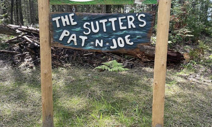 Hawks Cottage | Peace and quiet on this private no-wake lake