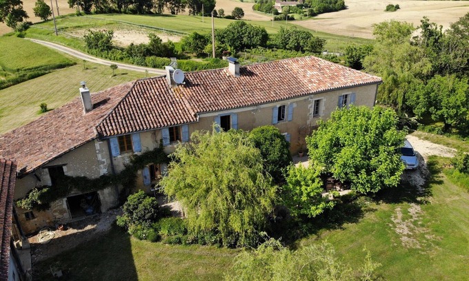 Jegun House | Peace at the end of the track, unwind and relax in the interesting old winery