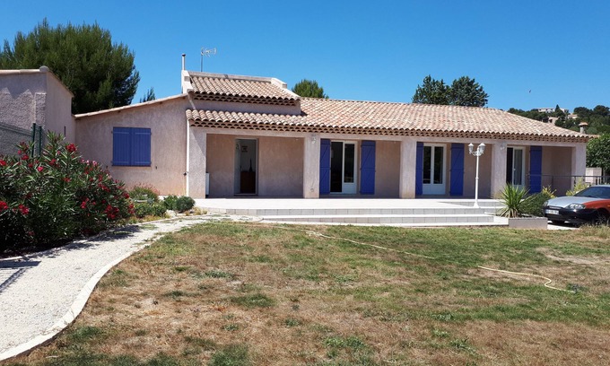 Saint-Mitre-les-Remparts House | Peace and comfort in Provence, 20 minutes from the sea, near Martigues and Marseille