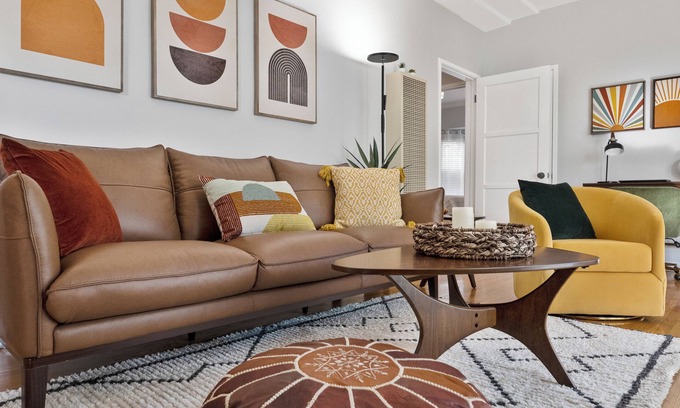 Glenwood Apartment | Peaceful 1st Floor Apt. with Soaking Bathtubnn