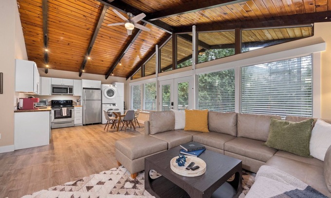 Sudden Valley House | Peaceful 2-bedroom retreat in the trees above Bellingham