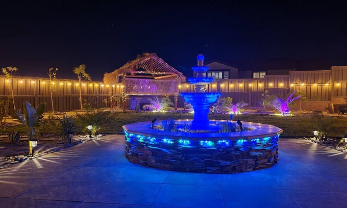 Tracy House | Peaceful 5BR/3.5BA Villa W/ClubHouse-Pool Spa Deck Garden