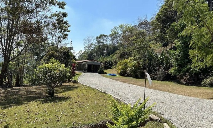 Rivas House | Peaceful and quite house just 45 min from beaches!