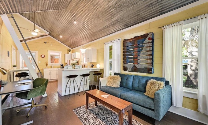 South River City House | Peaceful Bungalow with Fenced Yard near Shops and Cafes