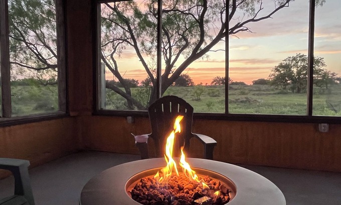 Art Cabin | Peaceful Cabin With Views on 40 Acres - Serenity Ranch!