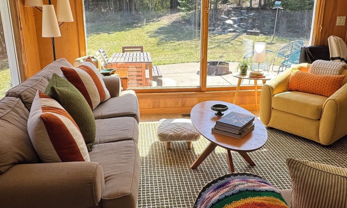 Fish Creek House | Peaceful, Cozy, Clean, Fun Mid-Century Stay! Backyard Oasis Waterfall, Fireplace