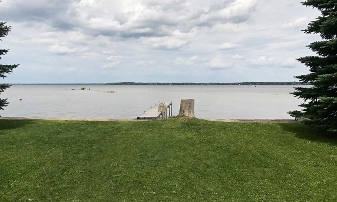 Prudenville House | Peaceful Lakefront Houghton Lake Property with Patio