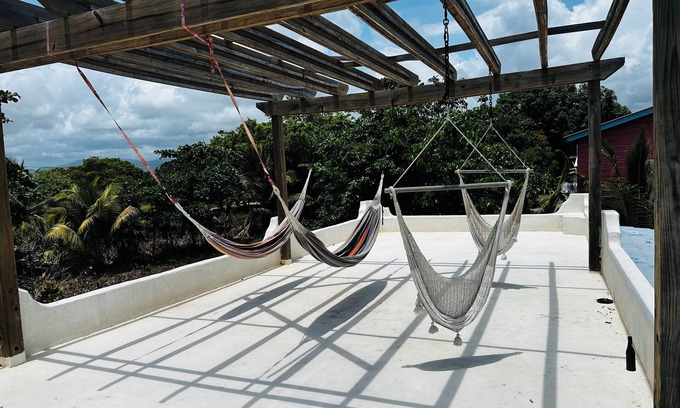 Hopkins House | Peaceful Rooftop Pergola One Block from the Beach