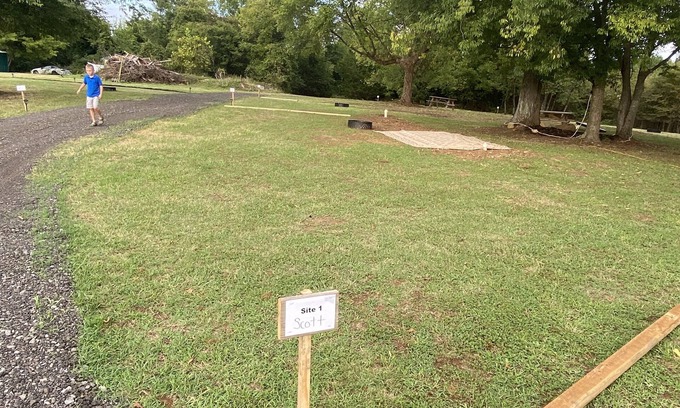 Alton RV Rental | Peaceful RV site Full Hookup on 175acre Farm