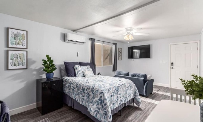 Tempe Apartment | Peaceful Studio in Tempe with Parking and Huge Backyard