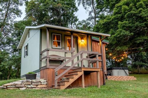 Seneca Rocks House | Peaceful Tiny House in the Mountains near Seneca Rocks, West Virginia