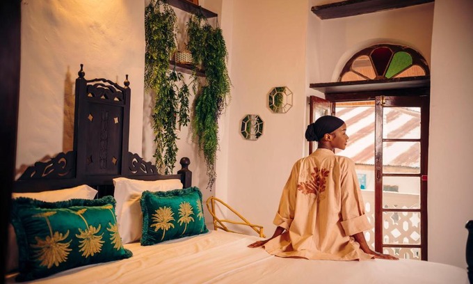 Stone Town Apartment | Peaceful Zanzibar Lagom Rooms at Tarawanda w Patio