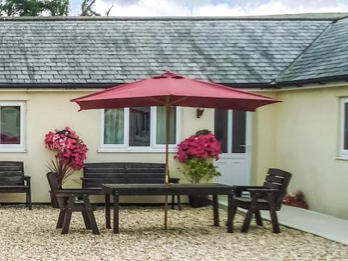 Winterbourne Abbas House | Peach Tree Cottage