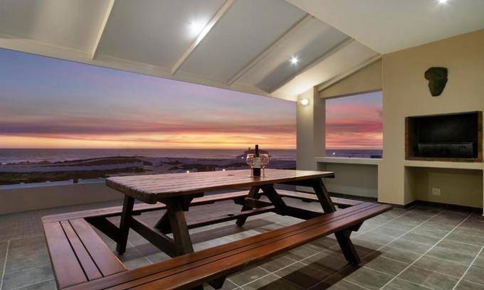 Yzerfontein Apartment | Pearl Haven by AirAgents
