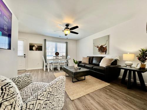 Batesville Apartment | Pearl of a new construction home Batesville, IN