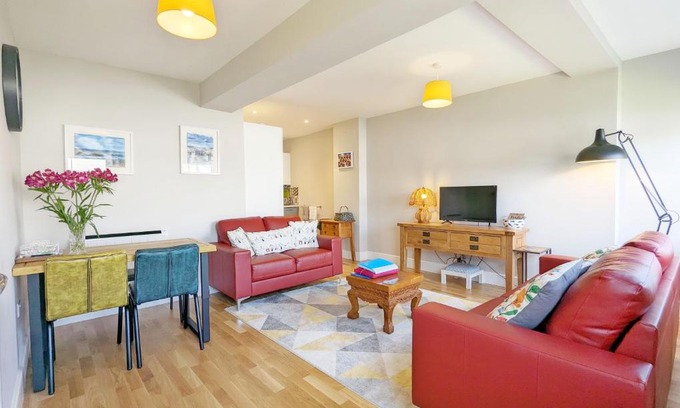 East Wittering House | Pebblestone