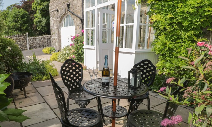 Giggleswick Apartment | Pendle View Luxury Apartment, SETTLE