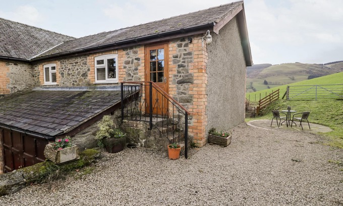 Pennant Melangell Cottage | PENIARTH, with a garden in Penybontfawr