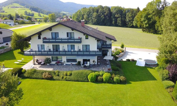 Tiefgraben House | Pension Strobl