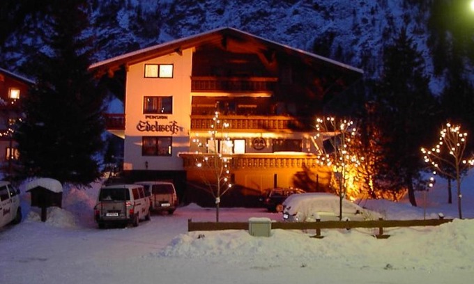 Heiligenblut Bed & Breakfast | Pension und Apartment Edelweiß