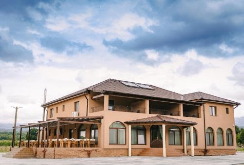 Carpinet House | PENSIUNE-RESTAURANT Palace