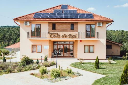 Sauca Hotel | Pensiunea Colt de Rai Cean