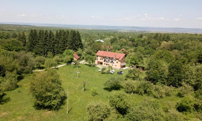 Cristian Bed & Breakfast | Pensiunea Elena