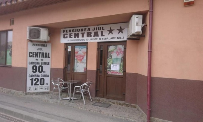 Tirgu Jiu House | Pensiunea Jiul Central