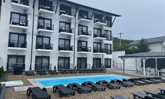 Eselnita House | Pensiunea Nobless Eșelnița