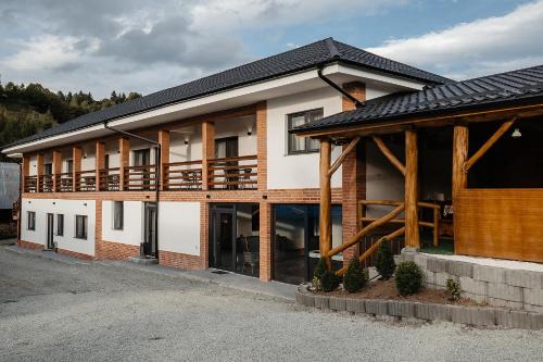 Moisei Resort | Pensiunea VOX