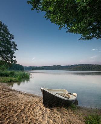 Brodnica Dolna Resort | Pensjonat nad jeziorem Lakeside
